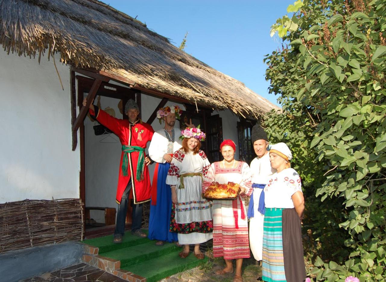Koryakivskyi Rai Guest House Dmitrenki Exterior photo